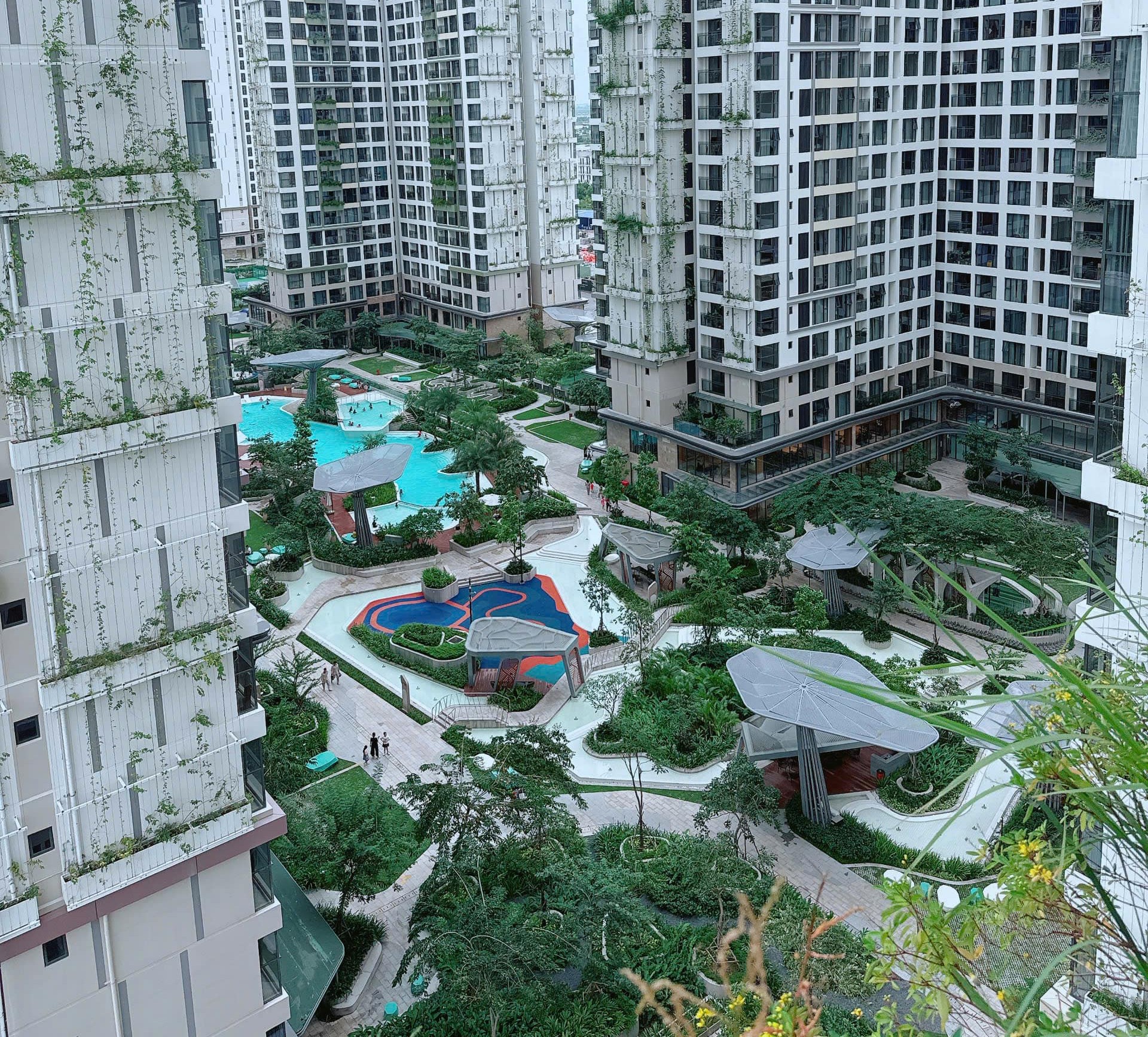 Căn Hộ 2PN Không Nội Thất Hướng Tây Nam Tầng 11 Lumiere Boulevard
